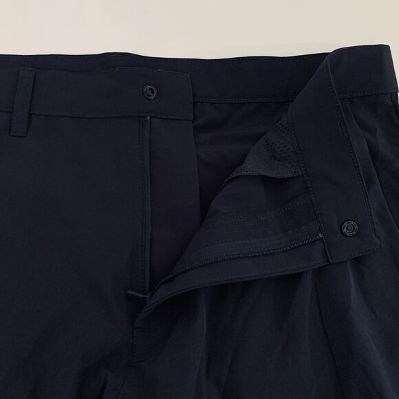 NWT Fabletics The Only Pant Men 33X32 Navy Blue Chino Stretch Golf Workwear - Picture 3 of 12